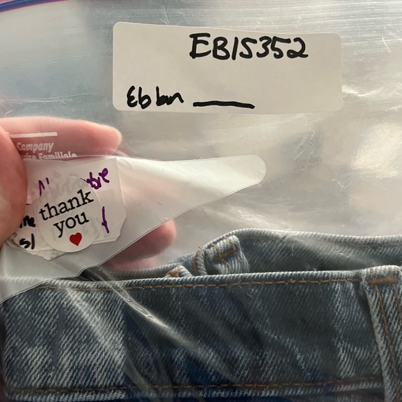 Abercrombie & Fitch distressed high rise 4” short size 25 beach summer - Picture 13 of 13